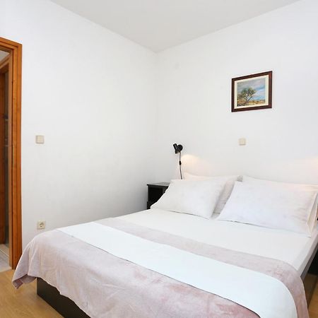 Apartments By The Sea Rastici, Ciovo - 11723 Trogir Szoba fotó