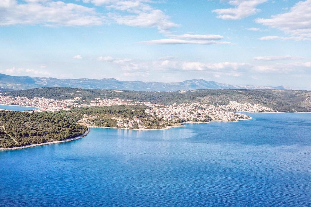 Apartments By The Sea Rastici, Ciovo - 11723 Trogir Kültér fotó